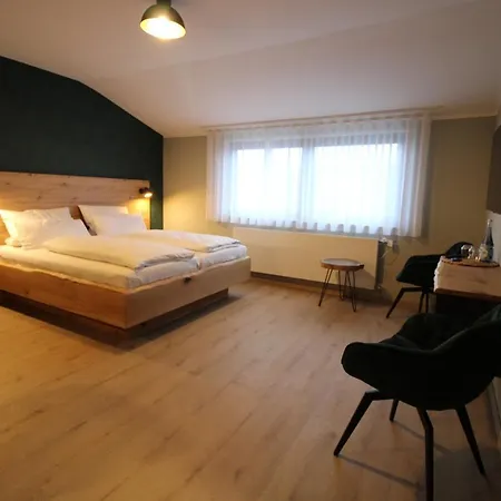 Hotel Der Hirsch *