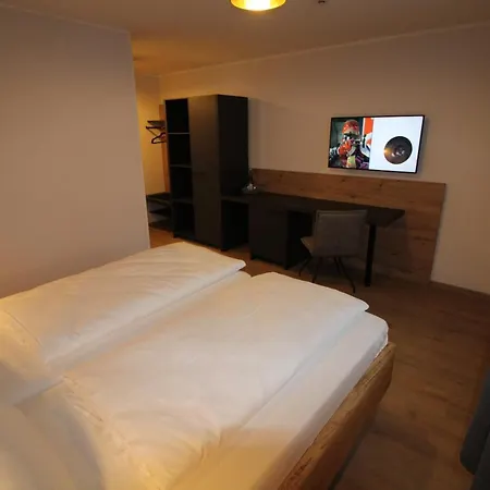 Der Hirsch Μονσάου