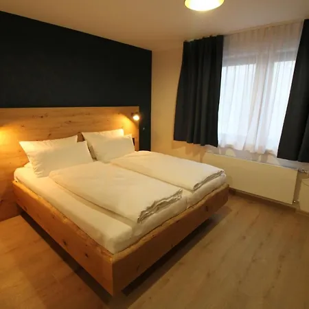Der Hirsch Hotel Montjoie