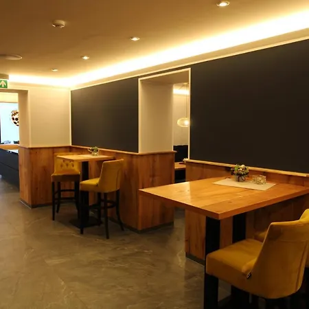 Hotel Der Hirsch