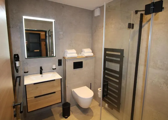 Der Hirsch モンシャウ