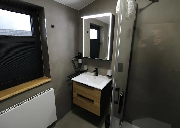 ホテル Der Hirsch モンシャウ